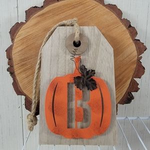 Fall Door Hanger Letter "B"